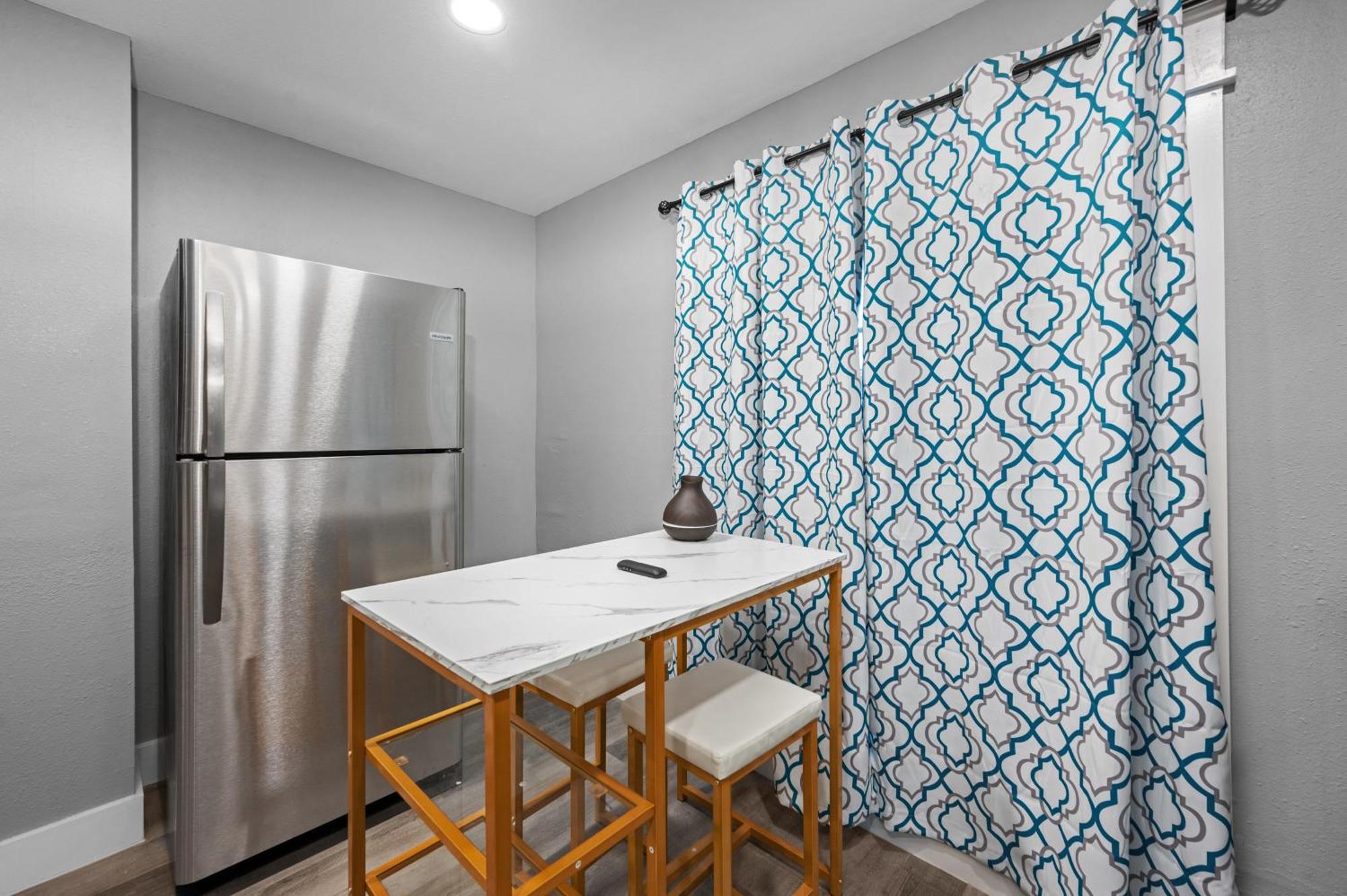 Comfortable 2Br Apt In Vibrant Houston Heights Exterior foto
